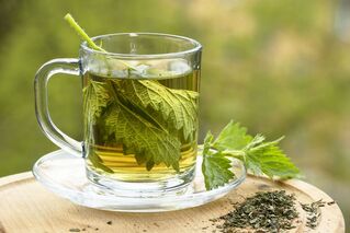 A decoction of nettle to increase sexual strength in men